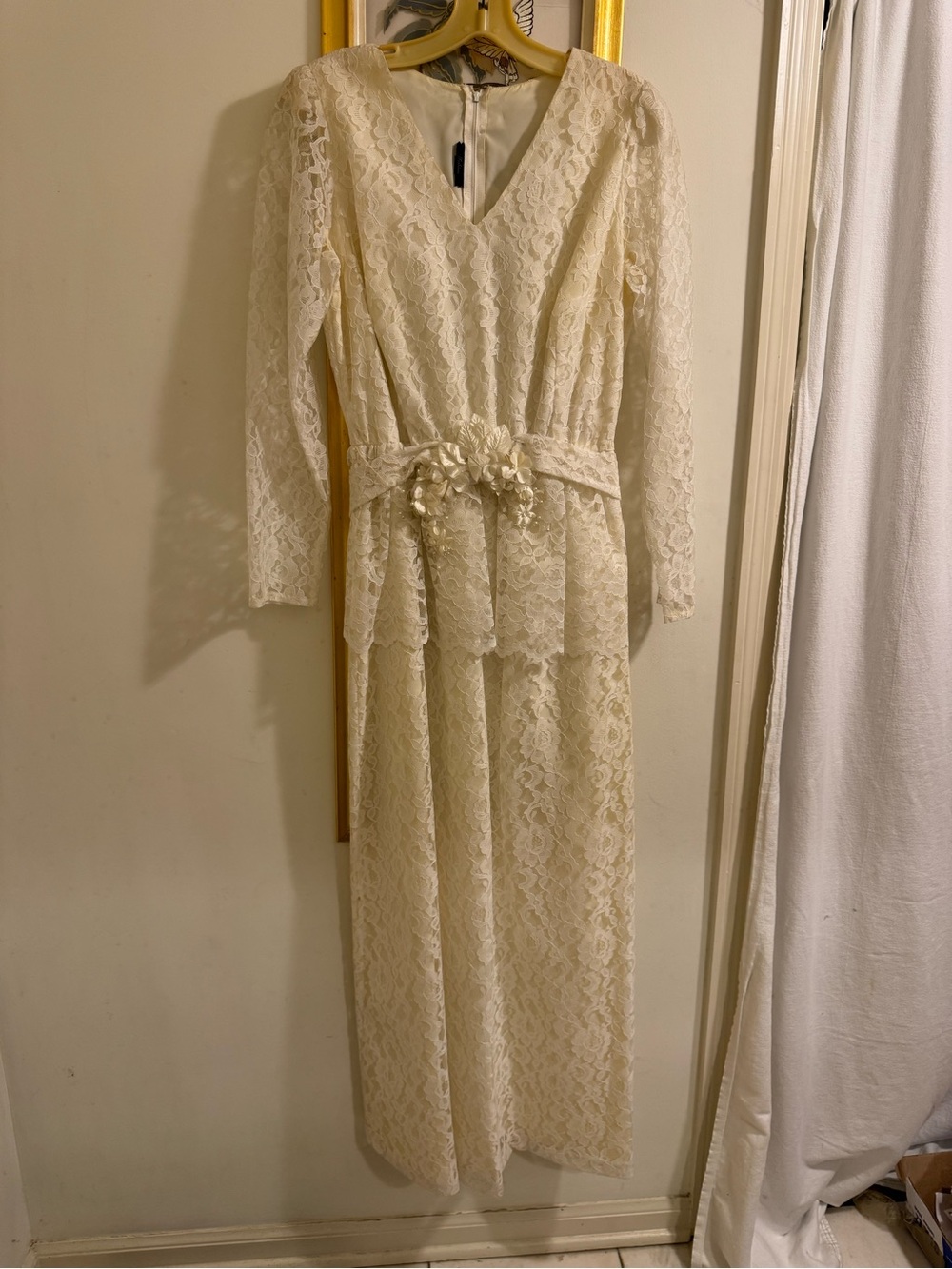 Vintage 1995 Peplum Maxi Long Sleeve Lace Wedding Dress  Size 16